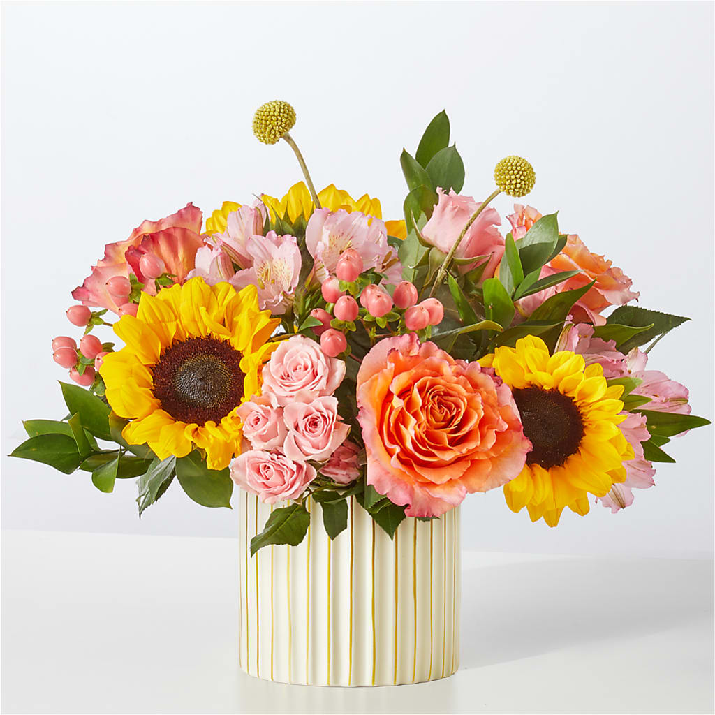 Sun's Out Bouquet – Genoveva Rodriguez Flower Shop, San Benito TX