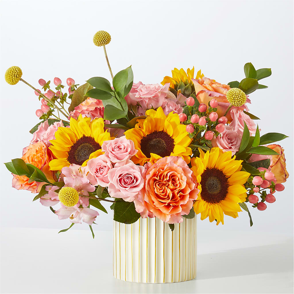 Sun's Out Bouquet – Genoveva Rodriguez Flower Shop, San Benito TX
