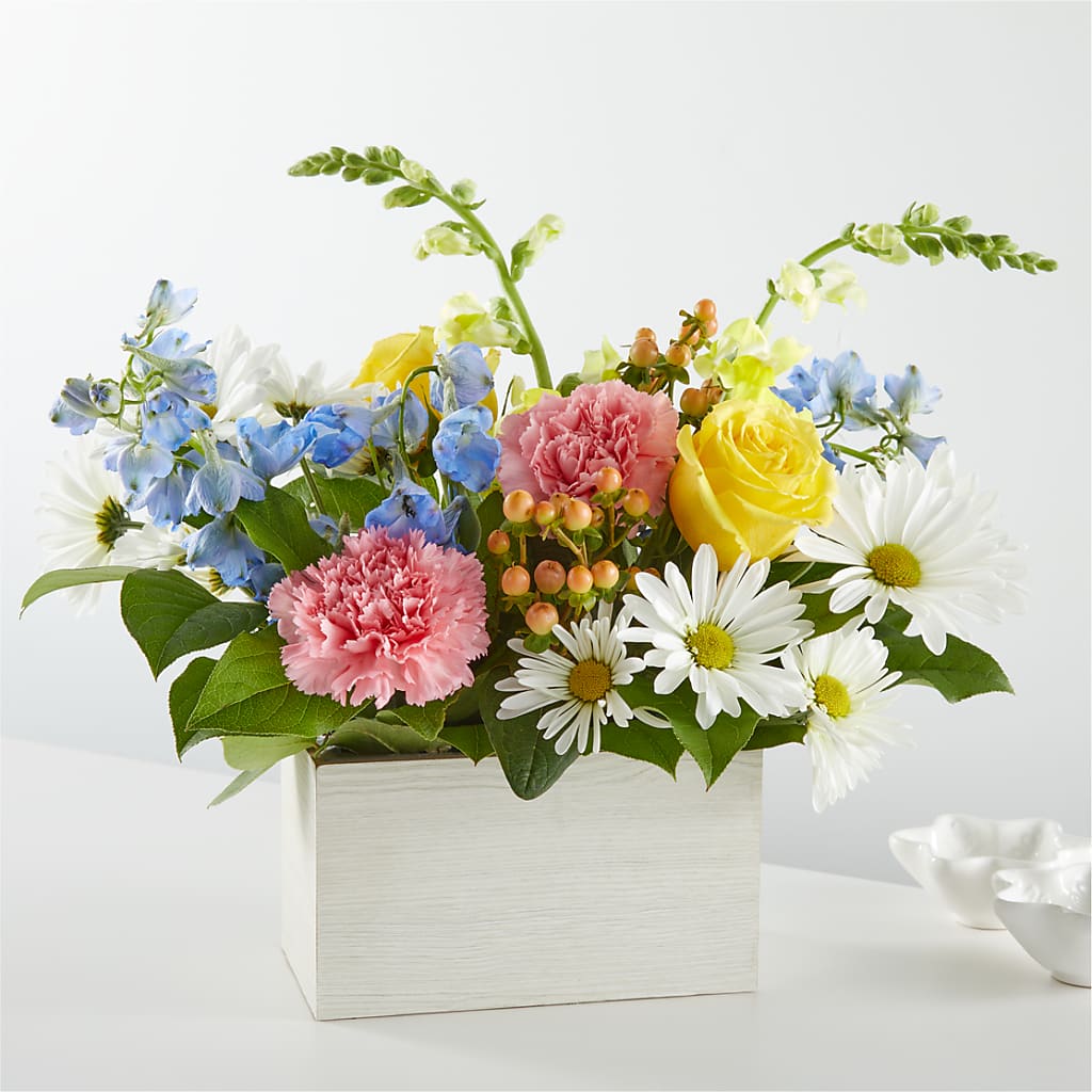 Sun Salutation Box Bouquet – Genoveva Rodriguez Flower Shop, San Benito TX