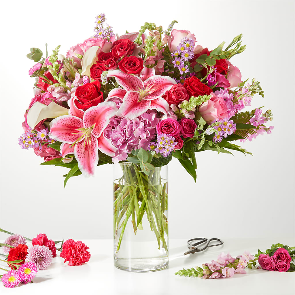 Swooning Over You - A Luxury Florist Original – Genoveva Rodriguez Flower Shop, San Benito TX