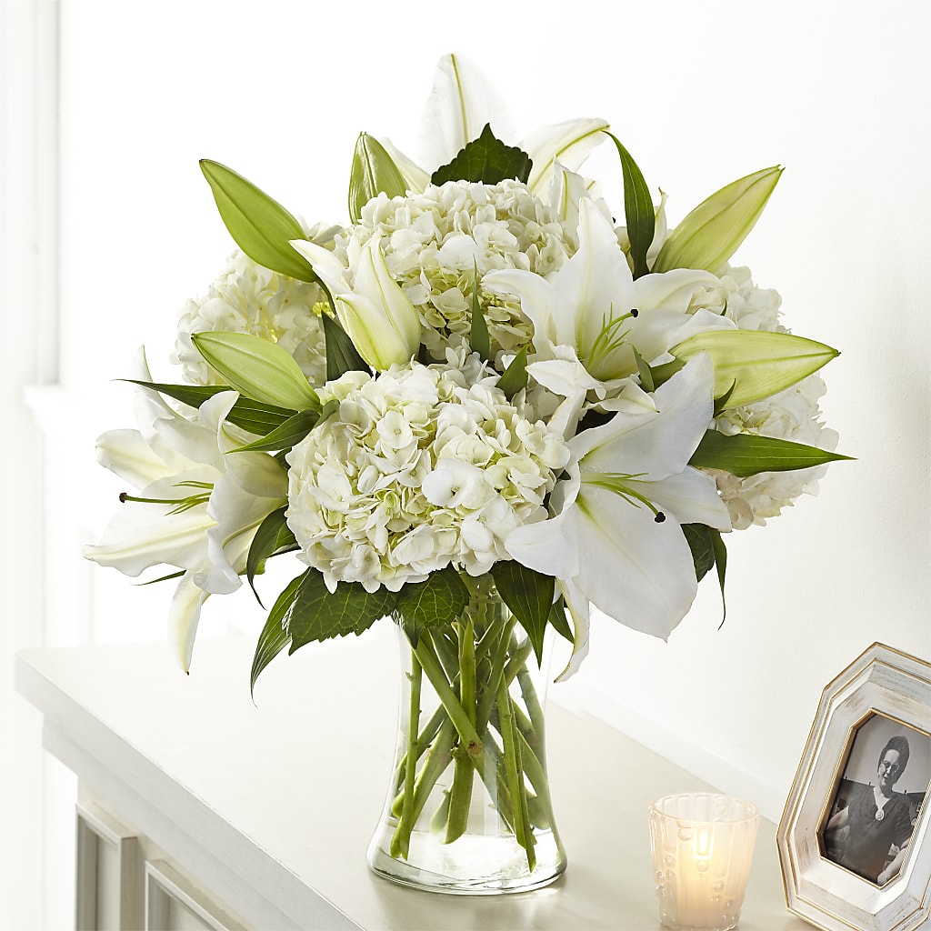 Compassionate Lily Bouquet – Genoveva Rodriguez Flower Shop, San Benito TX