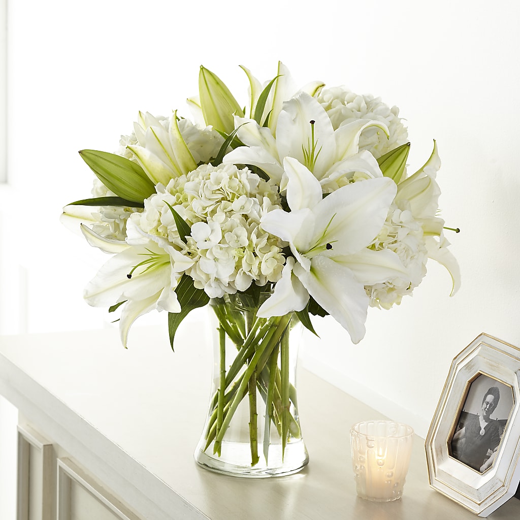 Compassionate Lily Bouquet – Genoveva Rodriguez Flower Shop, San Benito TX