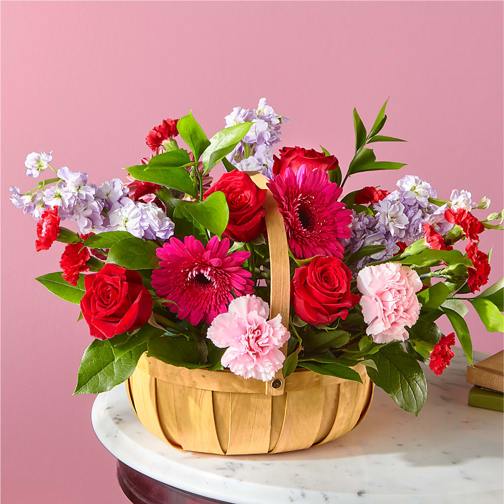 Pink Picnic Basket – Genoveva Rodriguez Flower Shop, San Benito TX