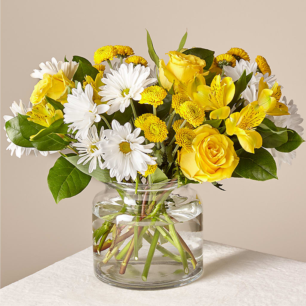 Sunny Sentiments Bouquet – Genoveva Rodriguez Flower Shop, San Benito TX