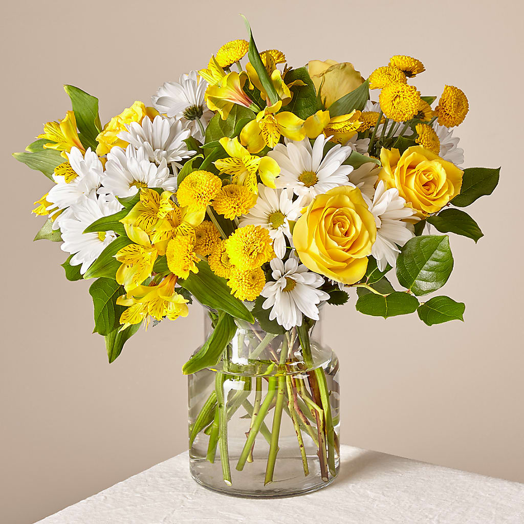 Sunny Sentiments Bouquet – Genoveva Rodriguez Flower Shop, San Benito TX