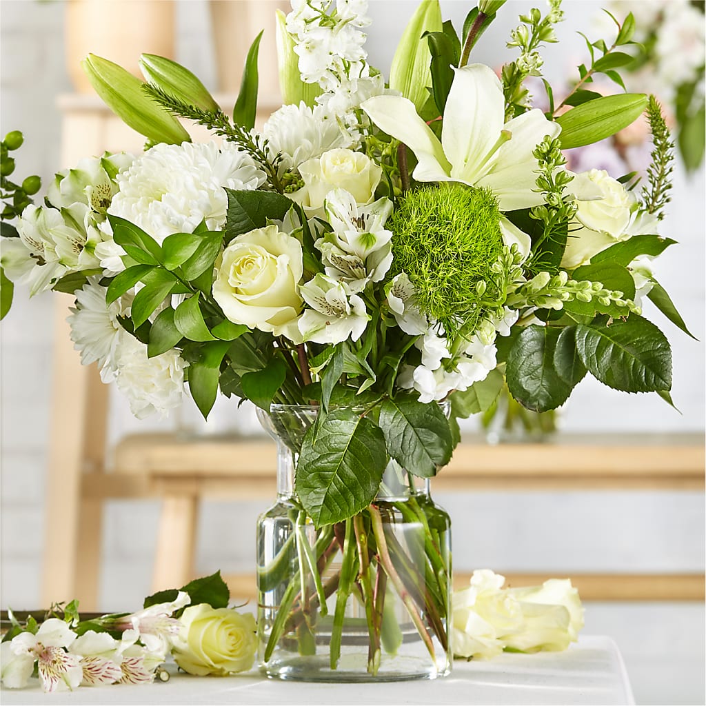 Classic Ivory – A Florist Original – Genoveva Rodriguez Flower Shop, San Benito TX