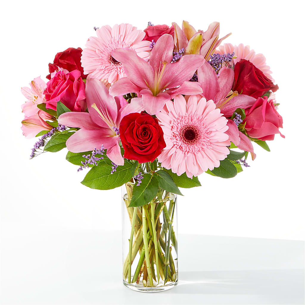 Lots of Love Bouquet – Genoveva Rodriguez Flower Shop, San Benito TX