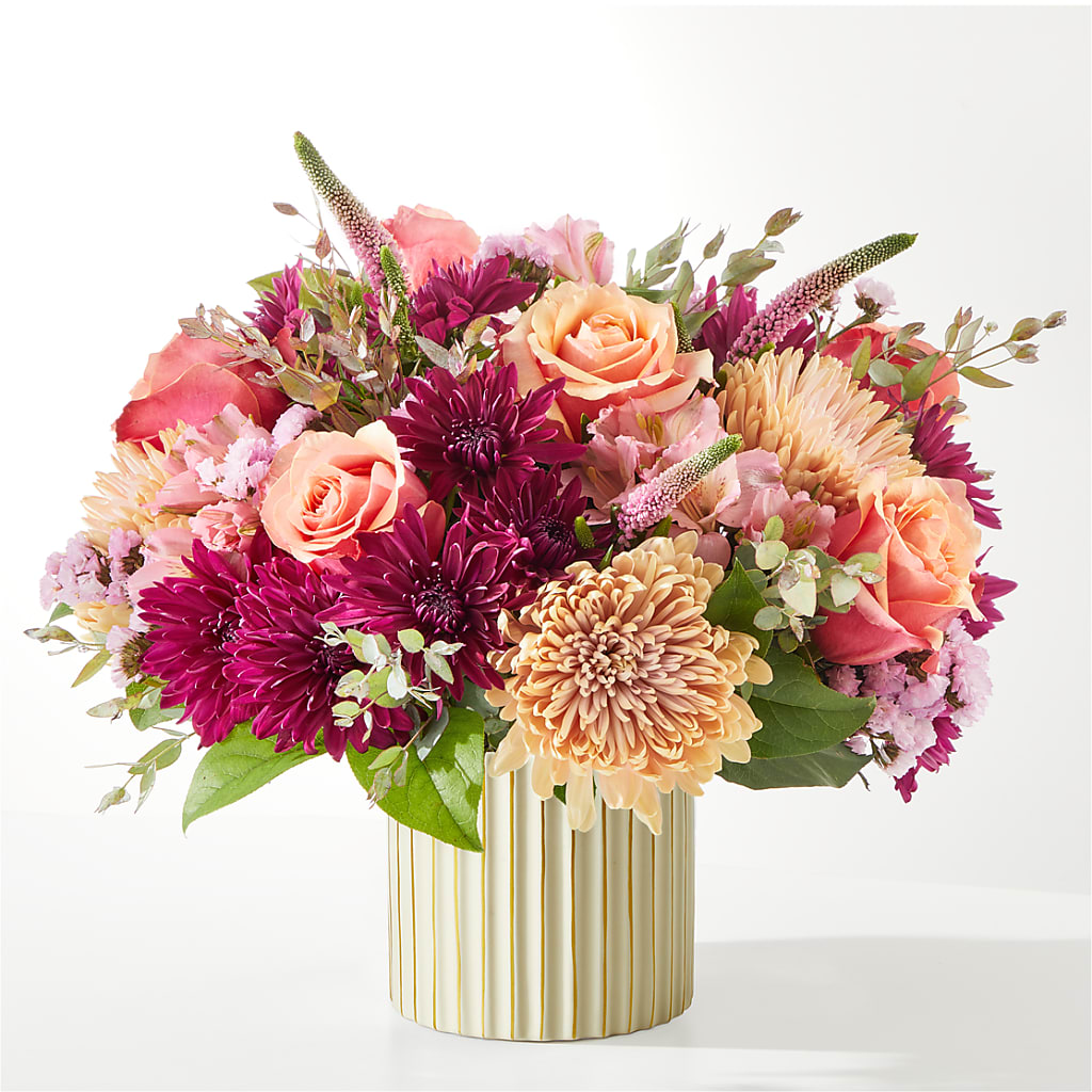 Berry Cobbler Bouquet with Ivory Vase – Genoveva Rodriguez Flower Shop, San Benito TX