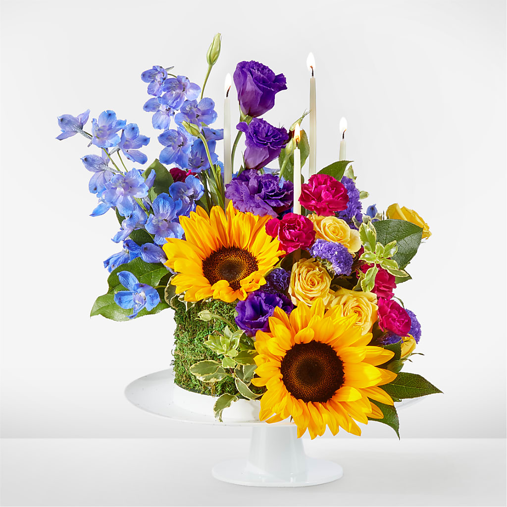 Star of the Day Floral Cake – Genoveva Rodriguez Flower Shop, San Benito TX