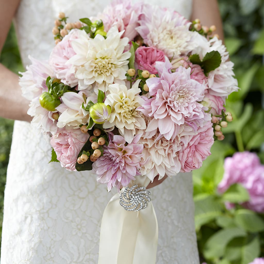 Heart's Promise Bouquet – Genoveva Rodriguez Flower Shop, San Benito TX