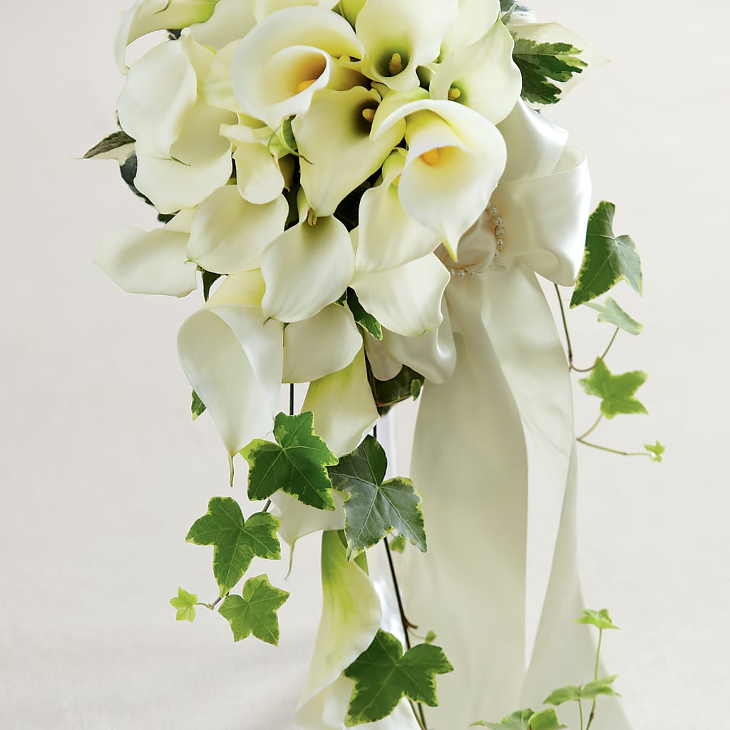 White Chapel Bouquet – Genoveva Rodriguez Flower Shop, San Benito TX