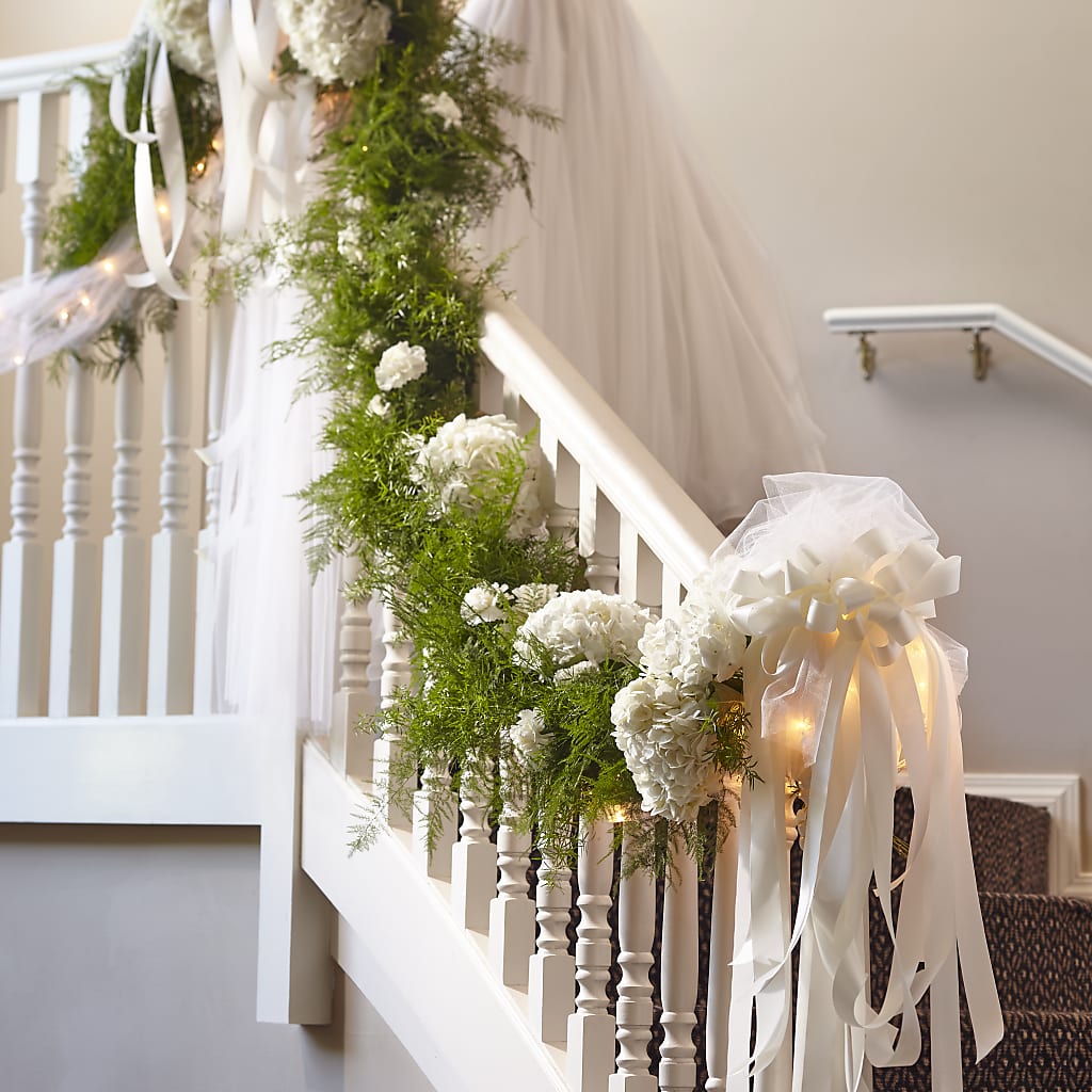 Champagne Dreams Garland – Genoveva Rodriguez Flower Shop, San Benito TX
