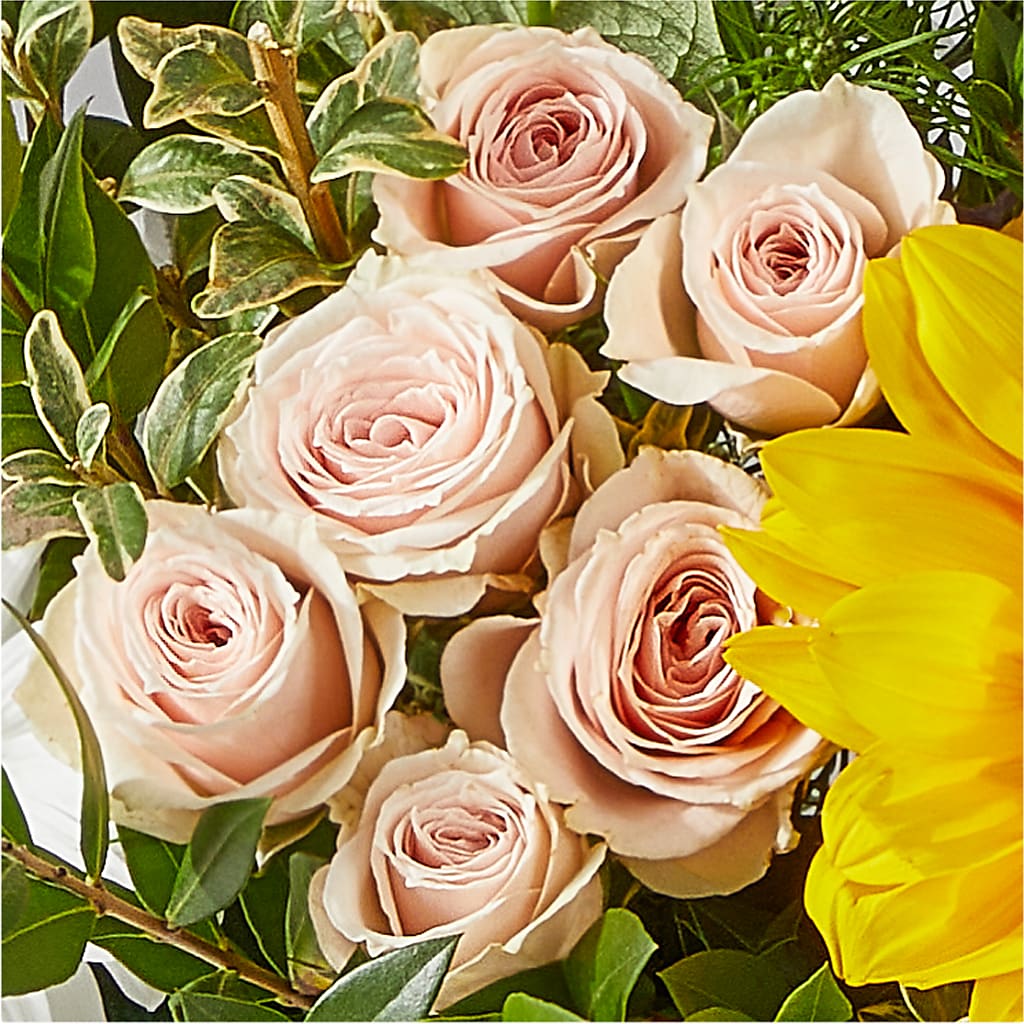 The Good Life Bouquet –  Genoveva Rodriguez Flower Shop, San Benito TX