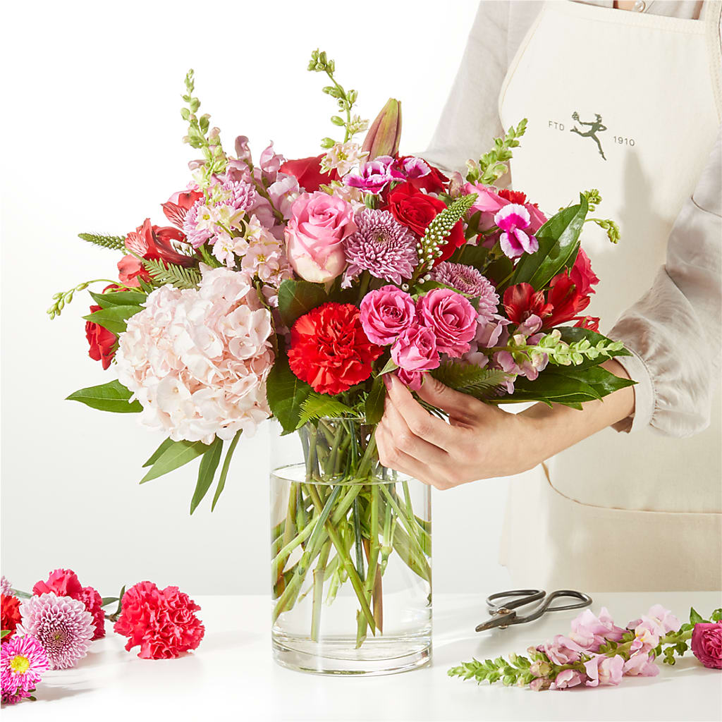 Swooning Over You - A Luxury Florist Original –  Genoveva Rodriguez Flower Shop, San Benito TX