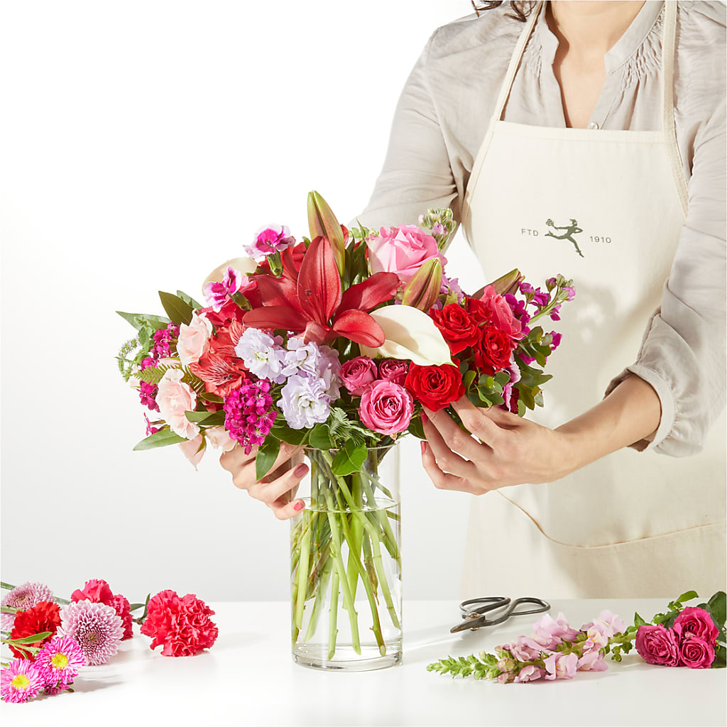 Swooning Over You - A Luxury Florist Original –  Genoveva Rodriguez Flower Shop, San Benito TX