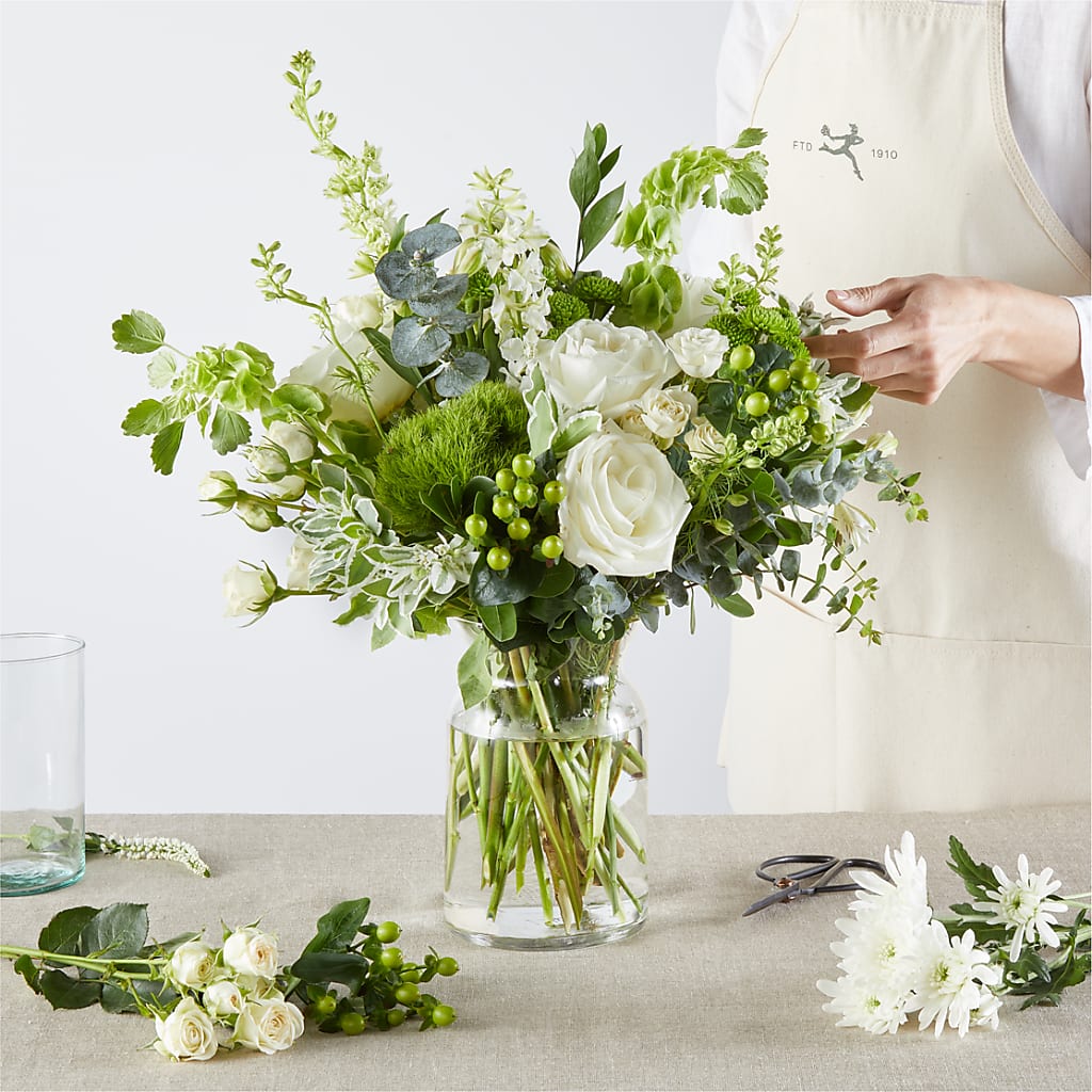 Irish Garden - A Florist Original –  Genoveva Rodriguez Flower Shop, San Benito TX