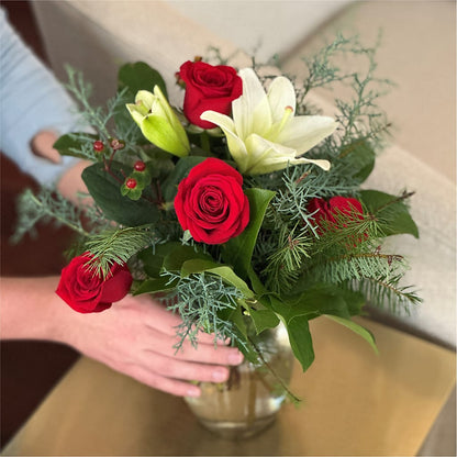 Glittering Lights Bouquet –  Genoveva Rodriguez Flower Shop, San Benito TX
