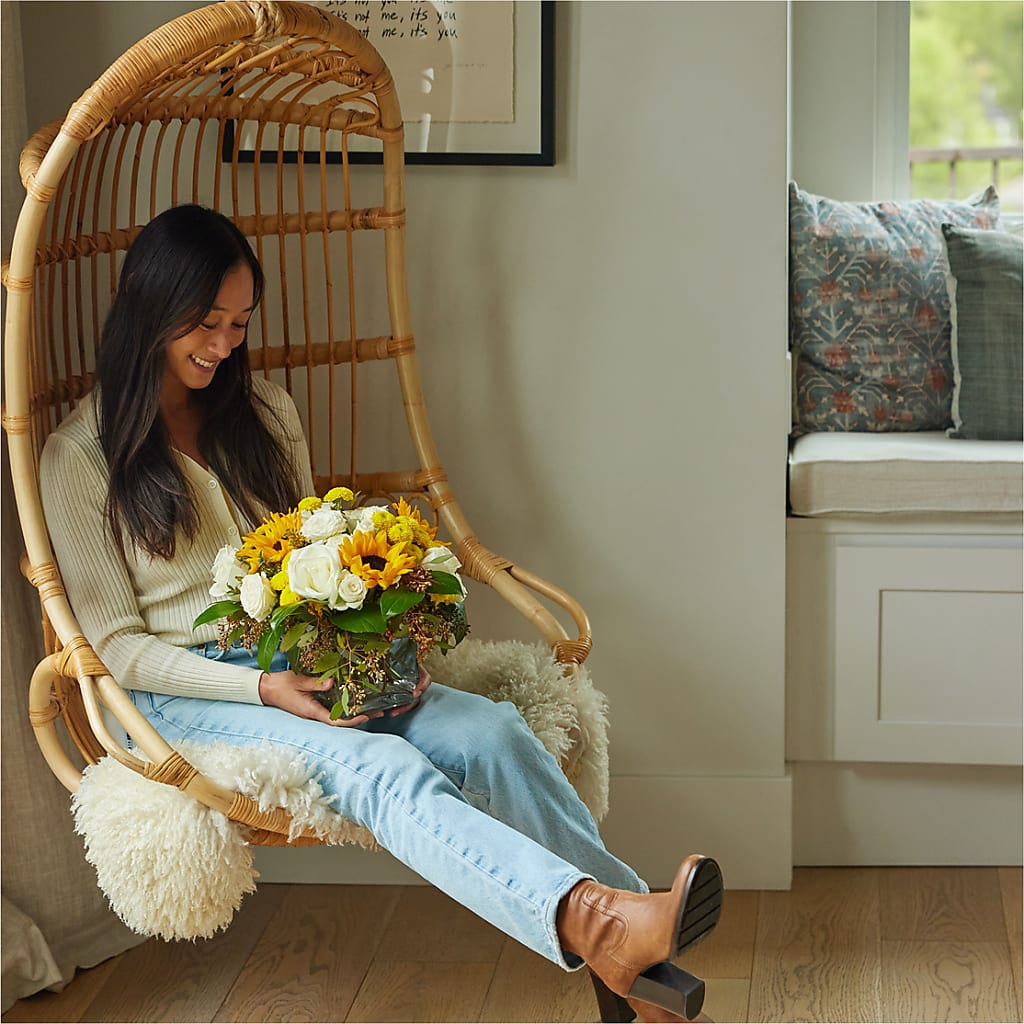 Luminous Morning Bouquet –  Genoveva Rodriguez Flower Shop, San Benito TX