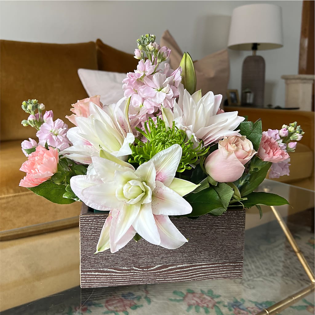 Beautiful Spirit Basket –  Genoveva Rodriguez Flower Shop, San Benito TX