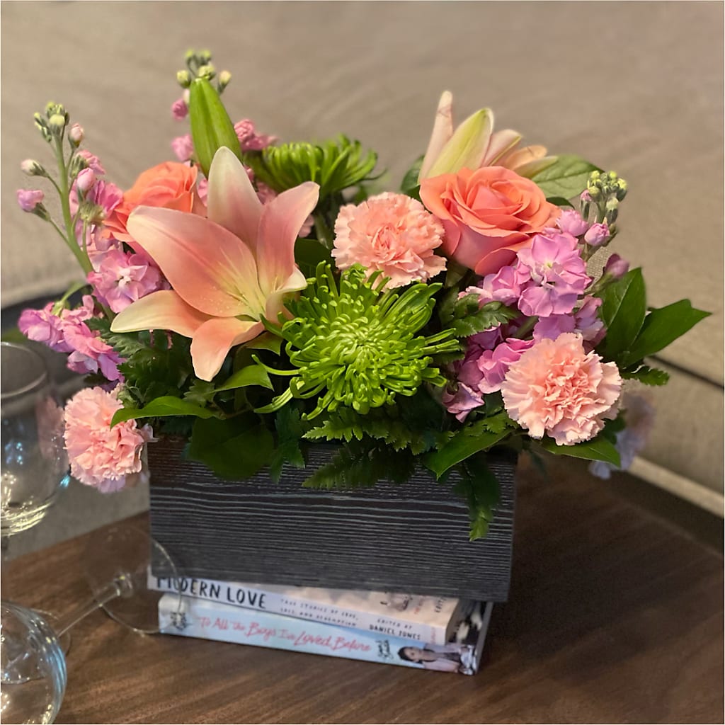 Beautiful Spirit Basket –  Genoveva Rodriguez Flower Shop, San Benito TX