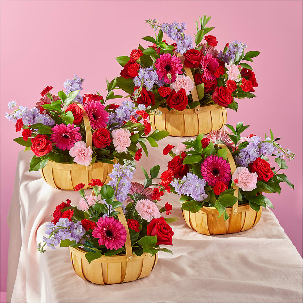 Pink Picnic Basket –  Genoveva Rodriguez Flower Shop, San Benito TX