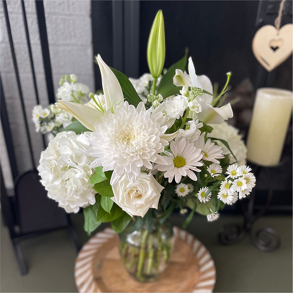 Classic Ivory – A Florist Original –  Genoveva Rodriguez Flower Shop, San Benito TX