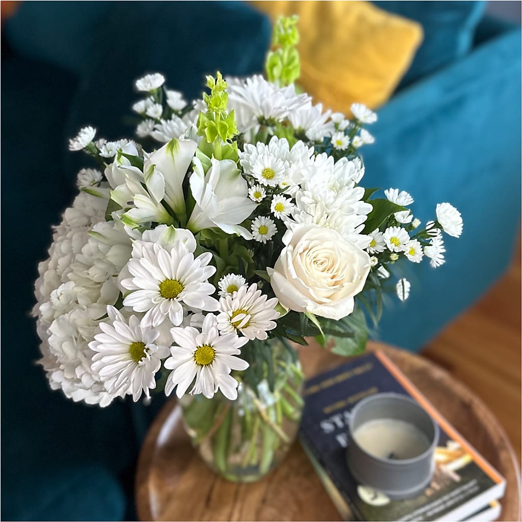 Classic Ivory – A Florist Original –  Genoveva Rodriguez Flower Shop, San Benito TX