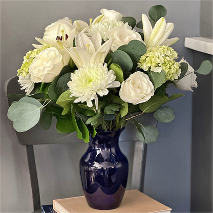 Snowy Dreams Bouquet –  Genoveva Rodriguez Flower Shop, San Benito TX
