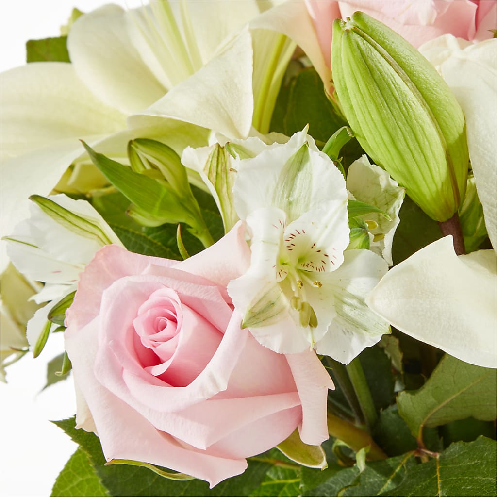 Kindhearted Bouquet –  Genoveva Rodriguez Flower Shop, San Benito TX