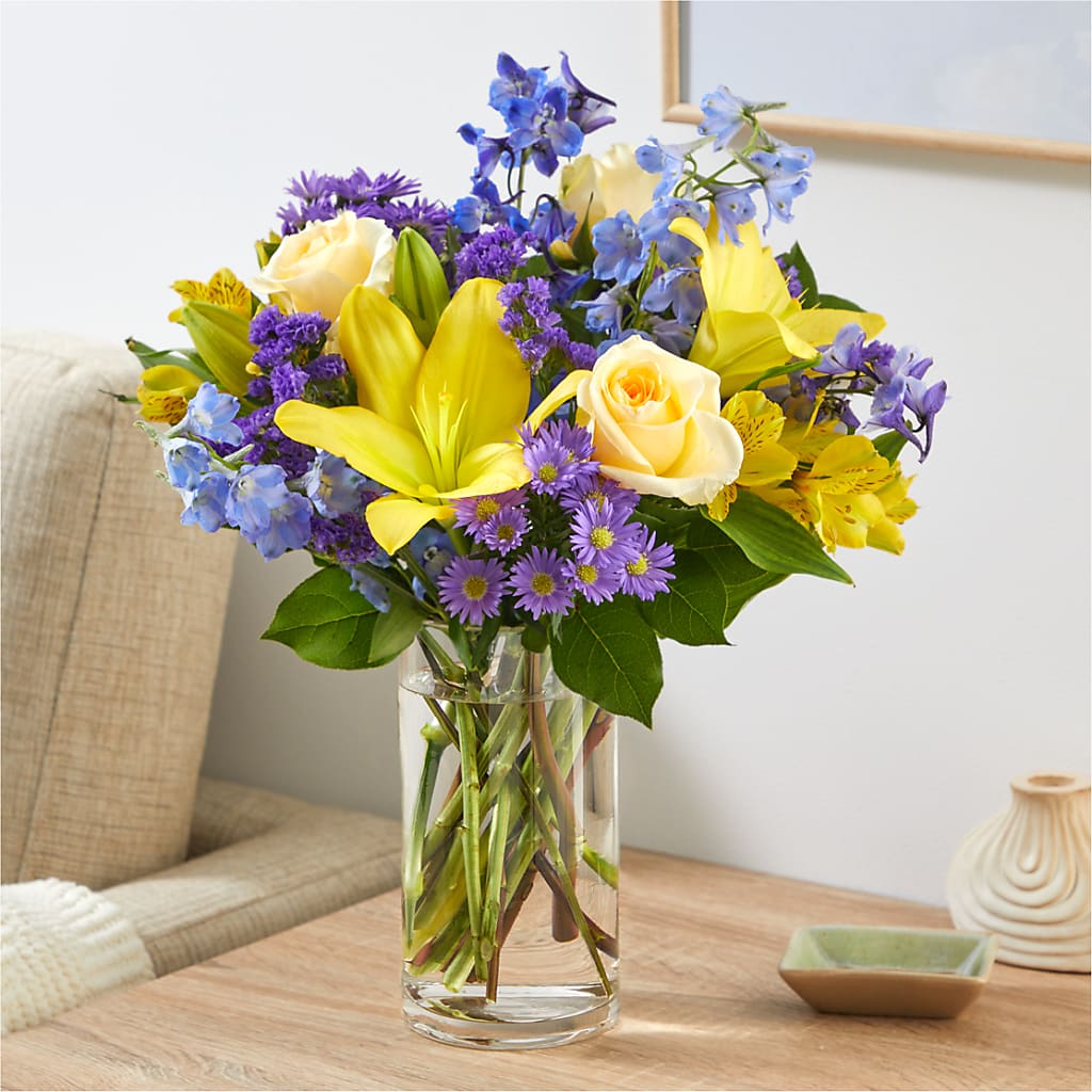 Limoncello Bouquet –  Genoveva Rodriguez Flower Shop, San Benito TX