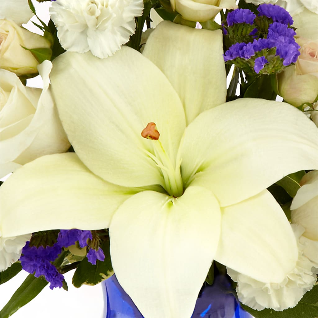 Sapphire Rush Bouquet –  Genoveva Rodriguez Flower Shop, San Benito TX
