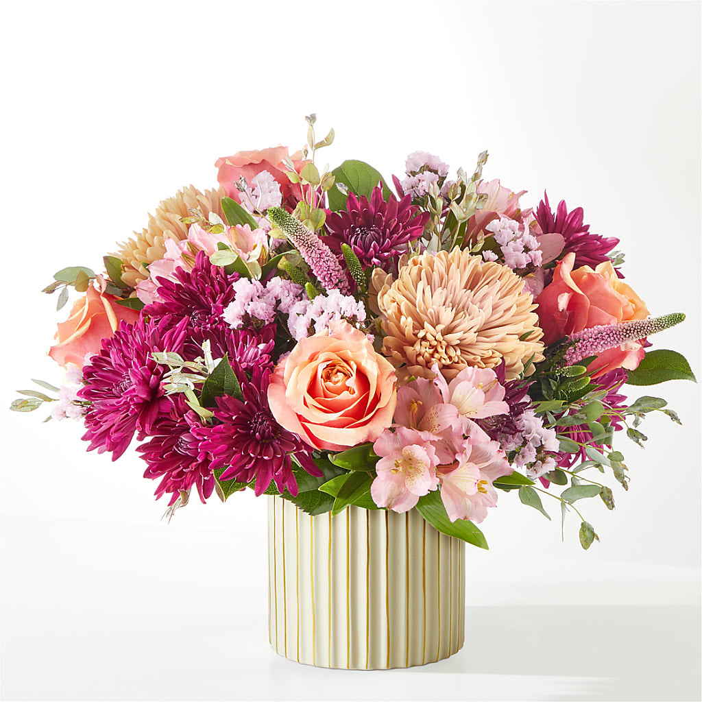 Berry Cobbler Bouquet with Ivory Vase –  Genoveva Rodriguez Flower Shop, San Benito TX
