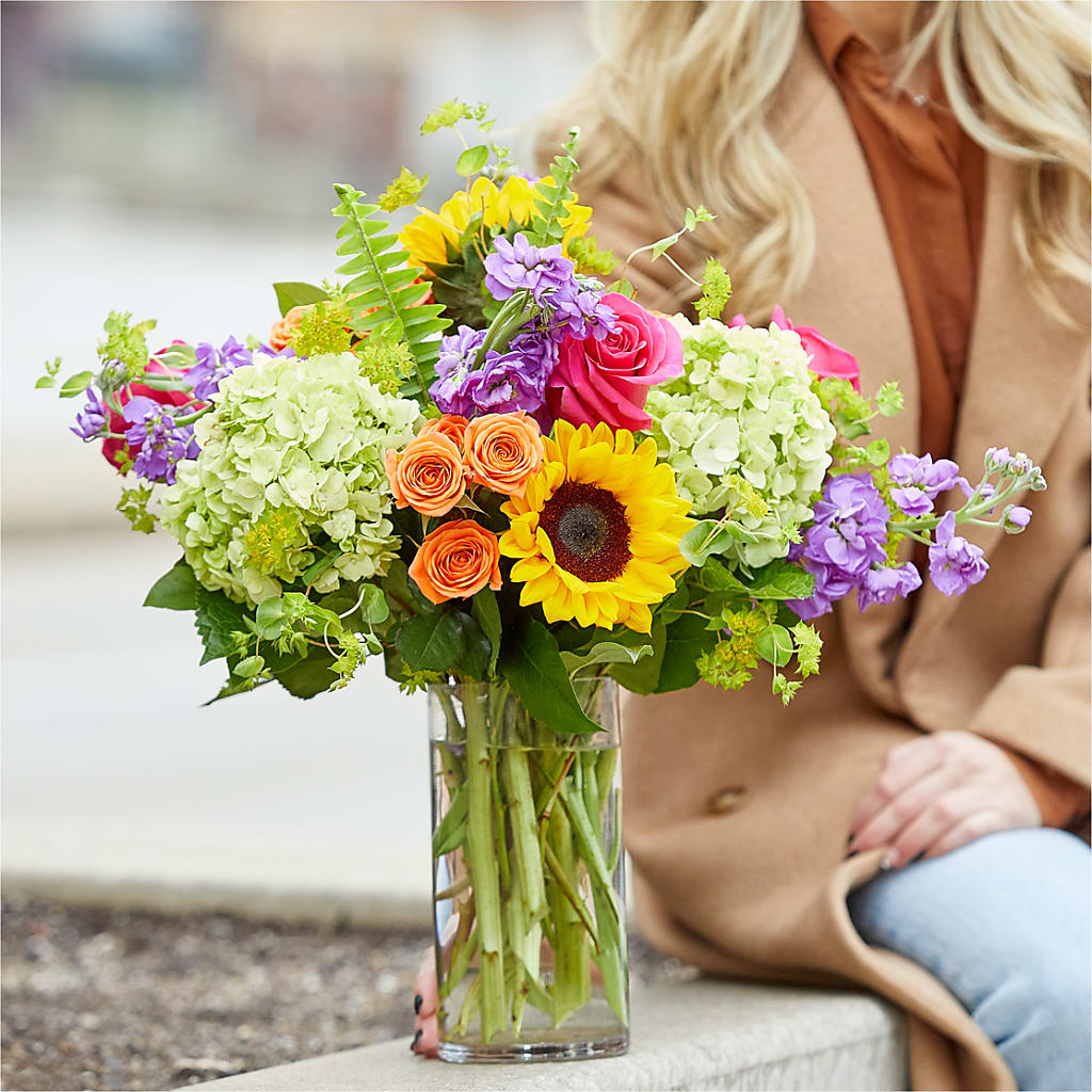 Vibrant Greetings Bouquet –  Genoveva Rodriguez Flower Shop, San Benito TX