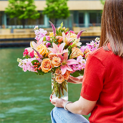 Bisous Bouquet –  Genoveva Rodriguez Flower Shop, San Benito TX